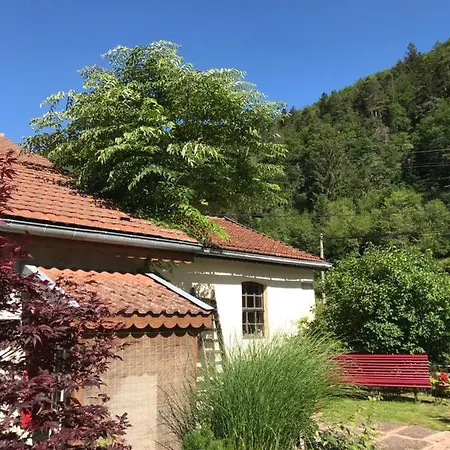 Semesterbostad De La Mesange